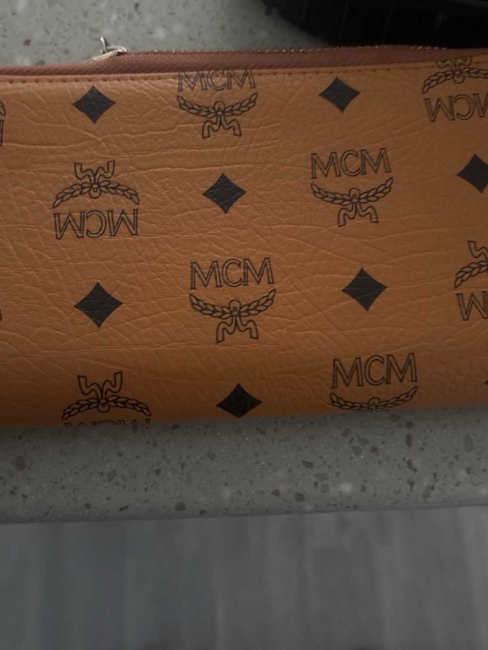 Wallet - Picture 2 of 3